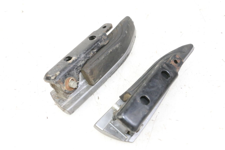 photo de FUSSRASTEN HINTEN PIAGGIO MP3 500 (2014 - 2017) - Kennzeichnungen und Originalreferenzen