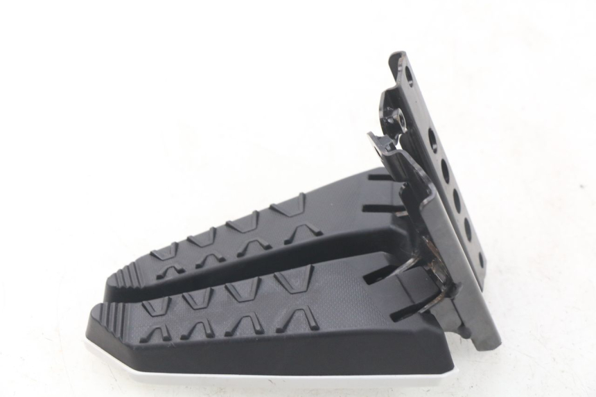 photo de FUSSRASTEN HINTEN MBK MW TRYPTIK 125 (2017 - 2022) - Kennzeichnungen und Originalreferenzen