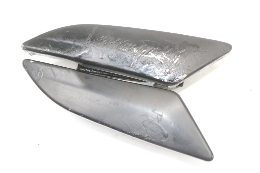 photo de PAAR FUßRASTENHALTER HINTEN PIAGGIO NEW TYPHOON 50 (2018 - 2021) - Detailansicht des Bauteils