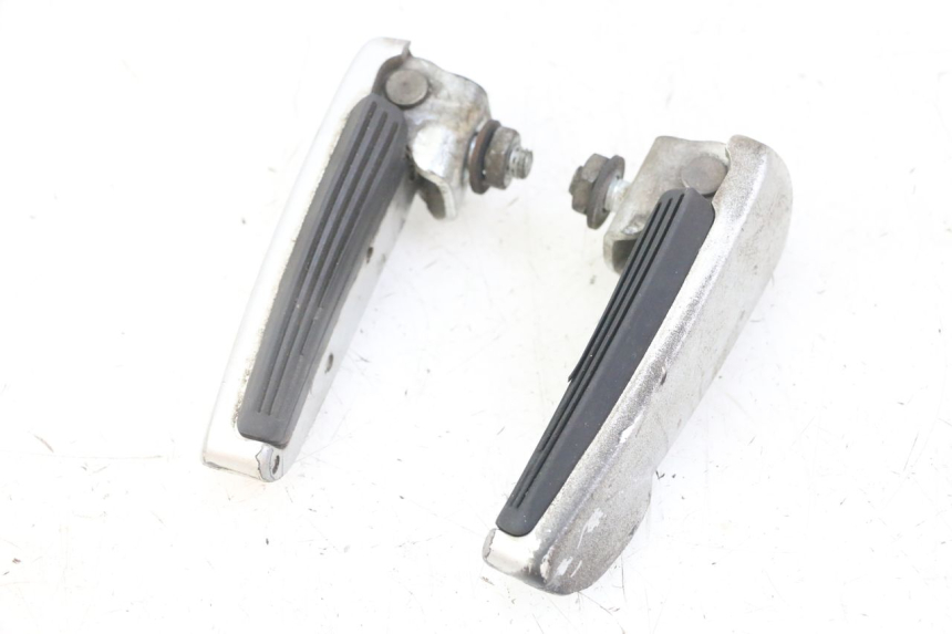 photo de PAAR FUßRASTENHALTER HINTEN GILERA NEXUS 125 (2009 - 2013) - Hauptansicht