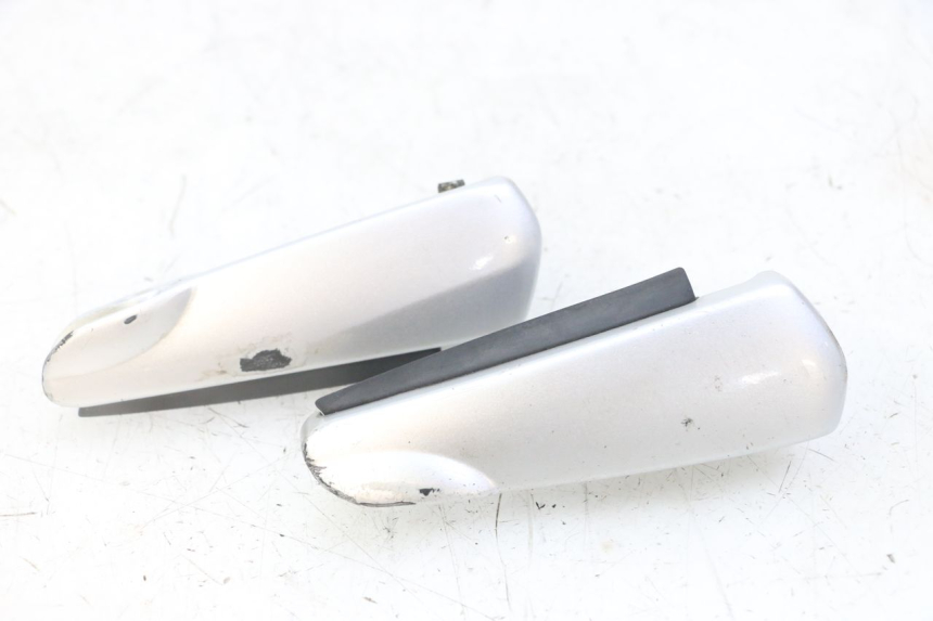 photo de PAAR FUßRASTENHALTER HINTEN GILERA NEXUS 125 (2009 - 2013) - Technische Nahaufnahme