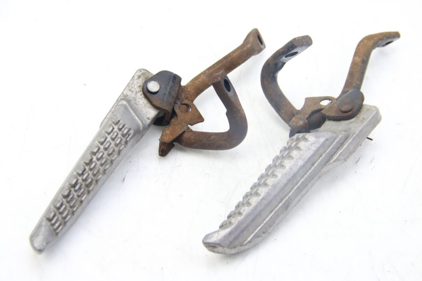 photo de PAAR FUßRASTENHALTER HINTEN SELECT UP OCTALIS 125 (2007 - 2012) - Hauptansicht