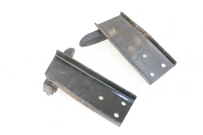 photo de FUSSRASTEN HINTEN JM MOTORS OLDIES GT 4T 50 (2018 - 2025) - Detailansicht des Bauteils