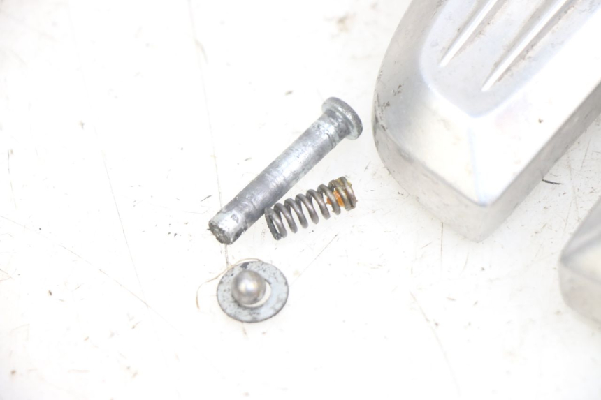 photo de PAAR FUßRASTENHALTER HINTEN HONDA PCX (JF28) 125 (2009 - 2011) - Gesamtansicht des Produkts