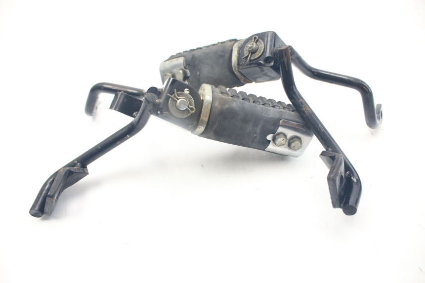 photo de PAAR FUßRASTENHALTER HINTEN KYMCO PEOPLE 250 (2004 - 2008) - Alternative Perspektive