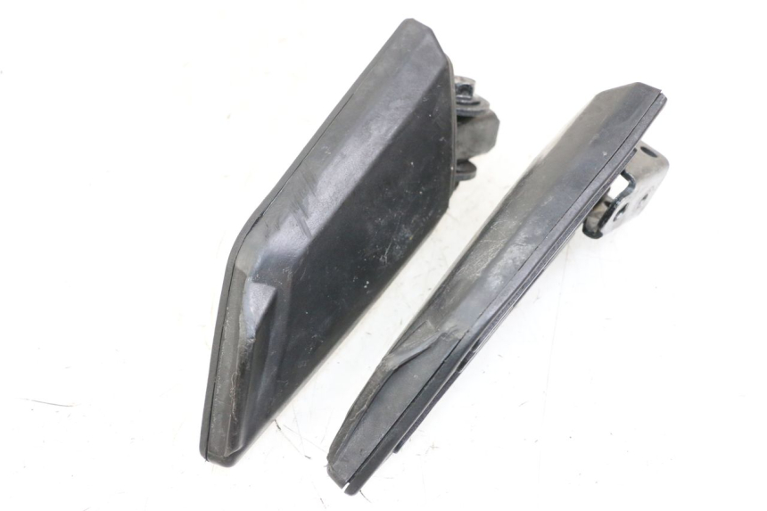 photo de PAAR FUßRASTENHALTER HINTEN PEUGEOT KISBEE 4T 50 (2018 - 2022) - Zoom auf Gebrauchszustand