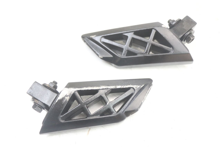 photo de FUSSRASTEN HINTEN PEUGEOT STREETZONE 4T 50 (2018 - 2023) - Detailansicht des Bauteils