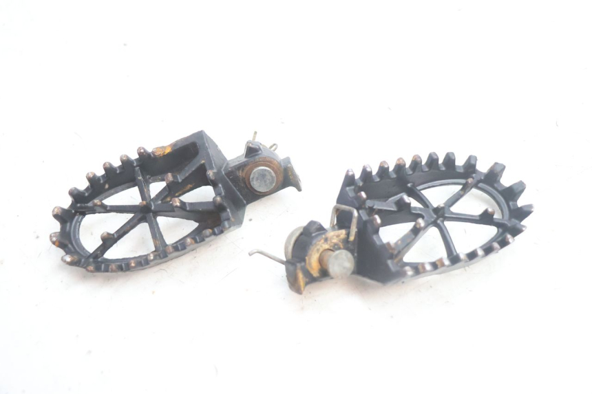 photo de FUSSRASTEN HINTEN APOLLO RFZ 125 - Technische Nahaufnahme