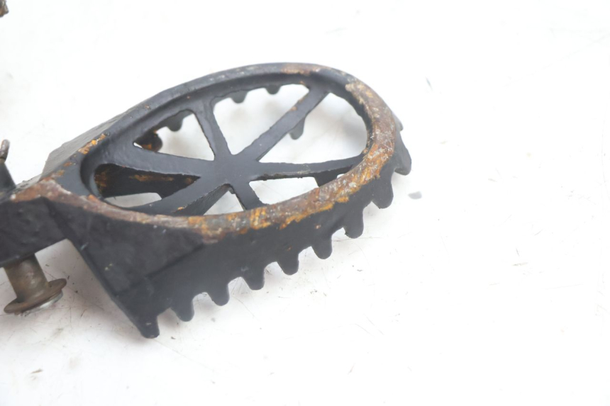 photo de FUSSRASTEN HINTEN APOLLO RFZ 125 - Kennzeichnungen und Originalreferenzen