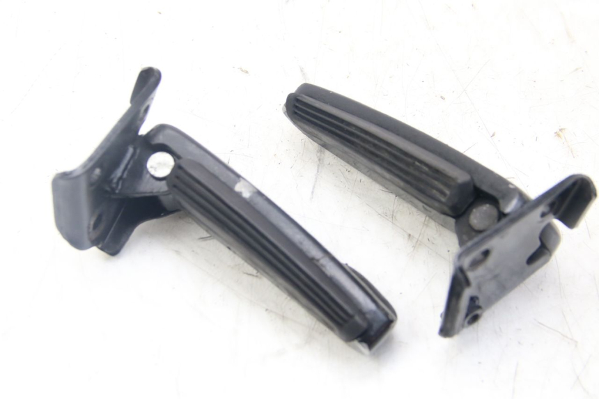 photo de PAAR FUßRASTENHALTER HINTEN GILERA RUNNER SP 50 (2009 - 2017) - Technische Nahaufnahme