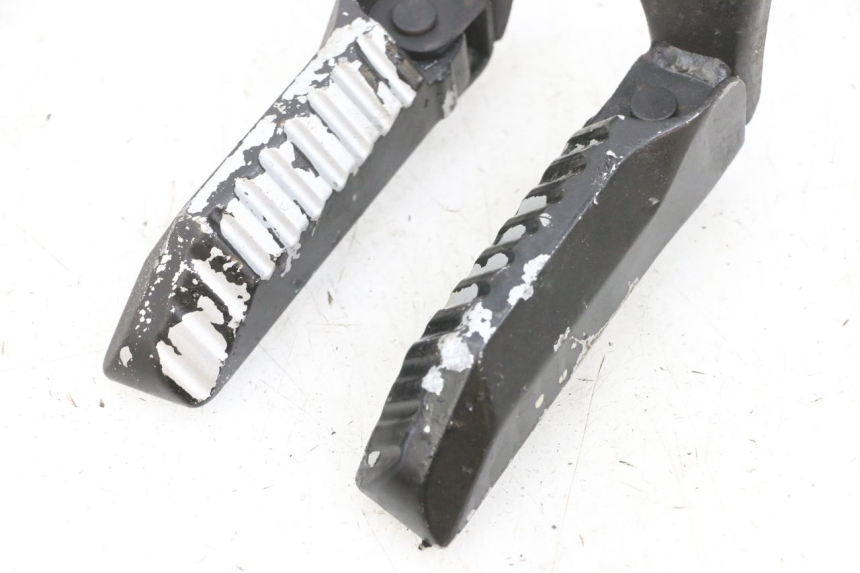 photo de FUSSRASTEN HINTEN DAELIM S1 125 (2007 - 2016) - Gesamtansicht des Produkts