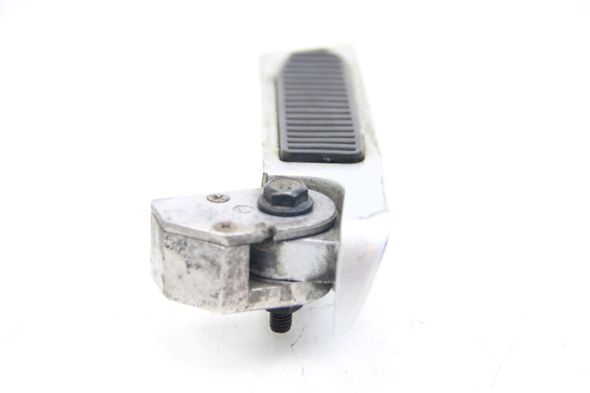 photo de PAAR FUßRASTENHALTER HINTEN LVNENG S5 1 (2019 - 2023) - Technische Nahaufnahme