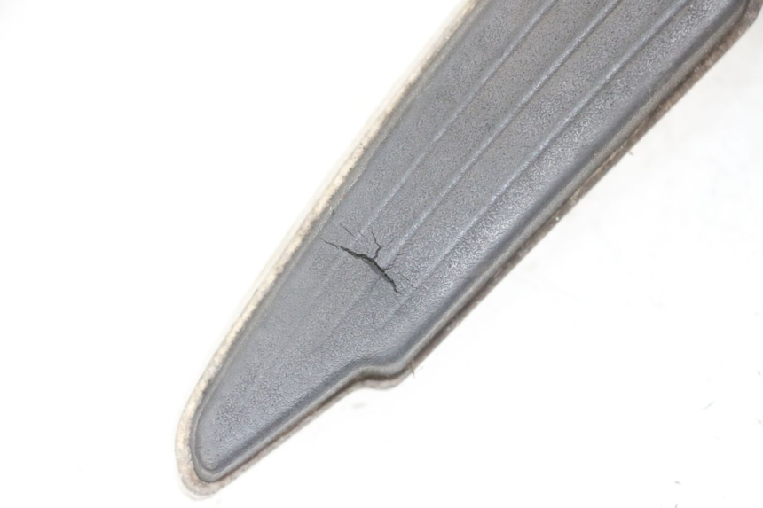 photo de FUSSRASTEN HINTEN PEUGEOT SATELIS 125 (2013 - 2018) - Oberflächenzustand und Material