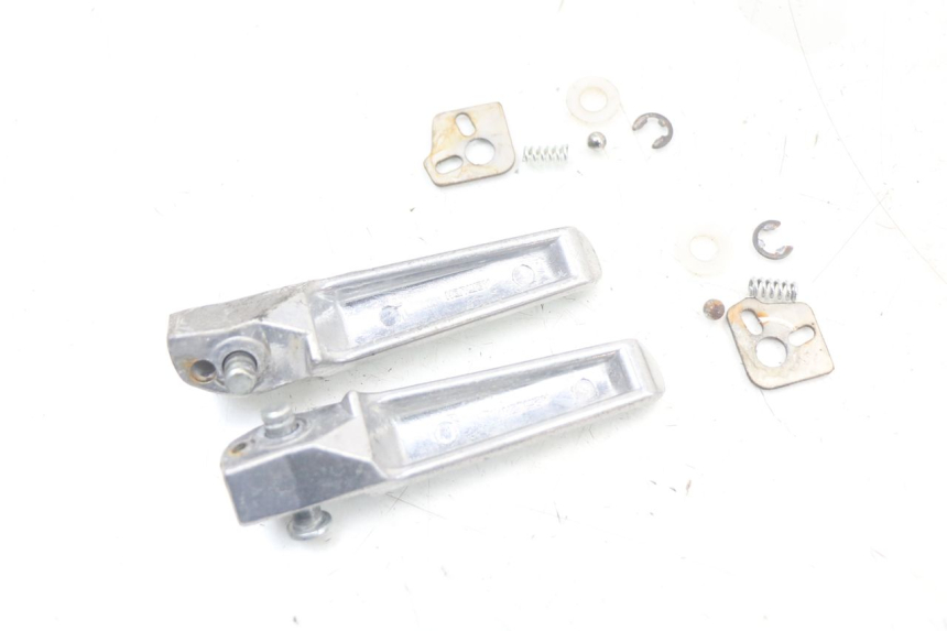 photo de FUSSRASTEN HINTEN MASAI SCRAMBLER SPORT 125 (2021 - 2025) - Technische Nahaufnahme