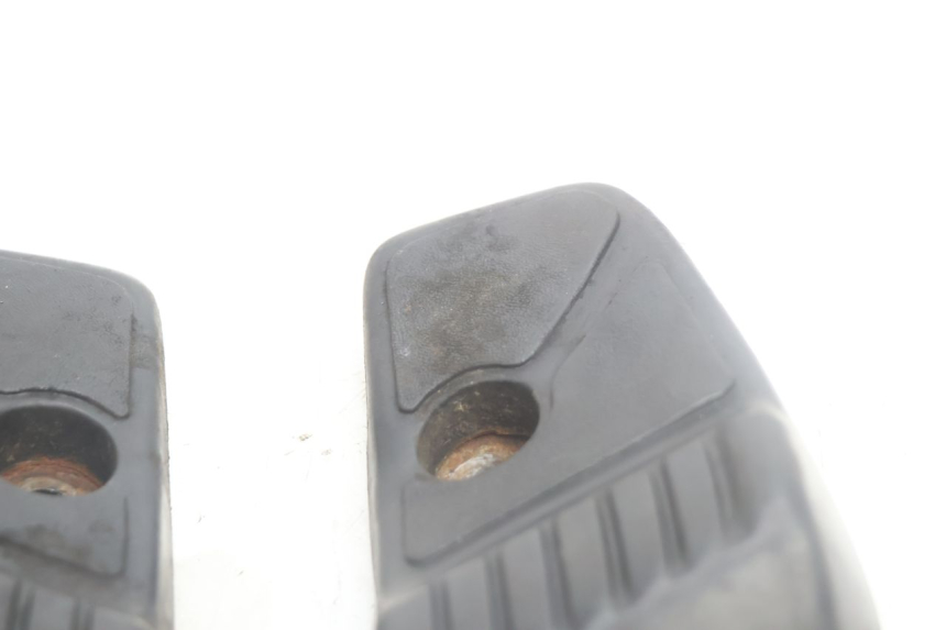 photo de PAAR FUßRASTENHALTER HINTEN HONDA SCV LEAD 100 (2003 - 2007) - Technische Nahaufnahme