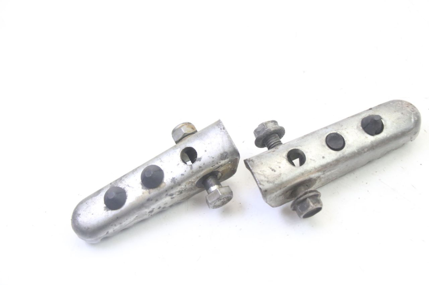 photo de FUSSRASTEN HINTEN DERBI SENDA SM DRD 50 (2008 - 2013) - Gesamtansicht des Produkts