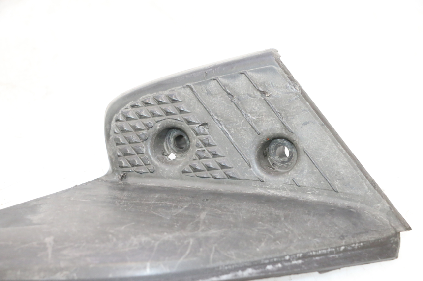 photo de FUSSRASTEN HINTEN YAMAHA SLIDER 50 (1999 - 2004) - Details der Befestigungspunkte