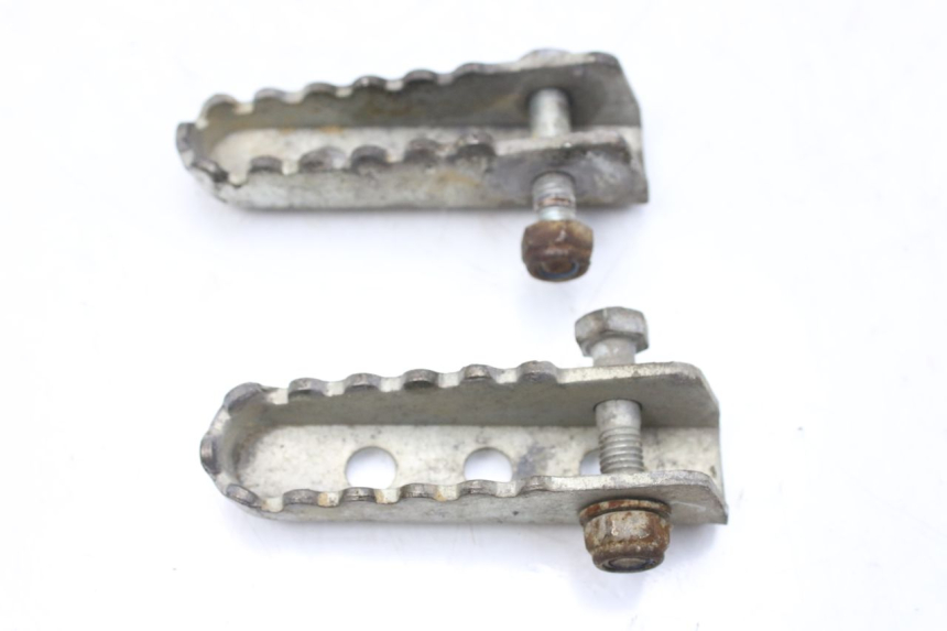 photo de PAAR FUßRASTENHALTER HINTEN GILERA SMT SUPERMOTARD 50 (2009 - 2017) - Technische Nahaufnahme