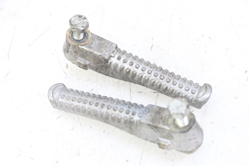 photo de FUSSRASTEN HINTEN PEUGEOT SPEEDFIGHT 2 LC 50 (2000 - 2009) - Hauptansicht