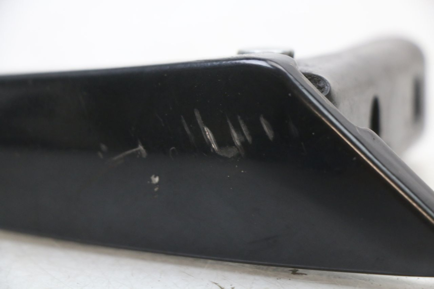 photo de PAAR FUßRASTENHALTER HINTEN APRILIA SR 2T 50 (2018 - 2022) - Oberflächenzustand und Material