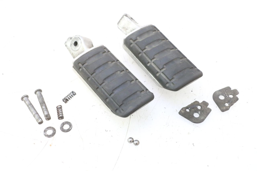 photo de FUSSRASTEN HINTEN HONDA ST PAN EUROPEAN 1100 (1990 - 2002) - Hauptansicht