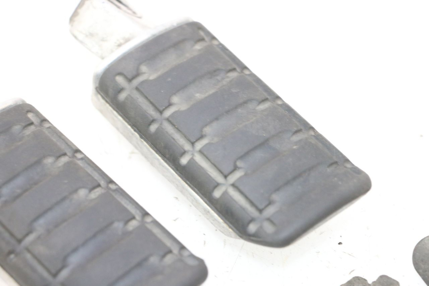 photo de FUSSRASTEN HINTEN HONDA ST PAN EUROPEAN 1100 (1990 - 2002) - Oberflächenzustand und Material