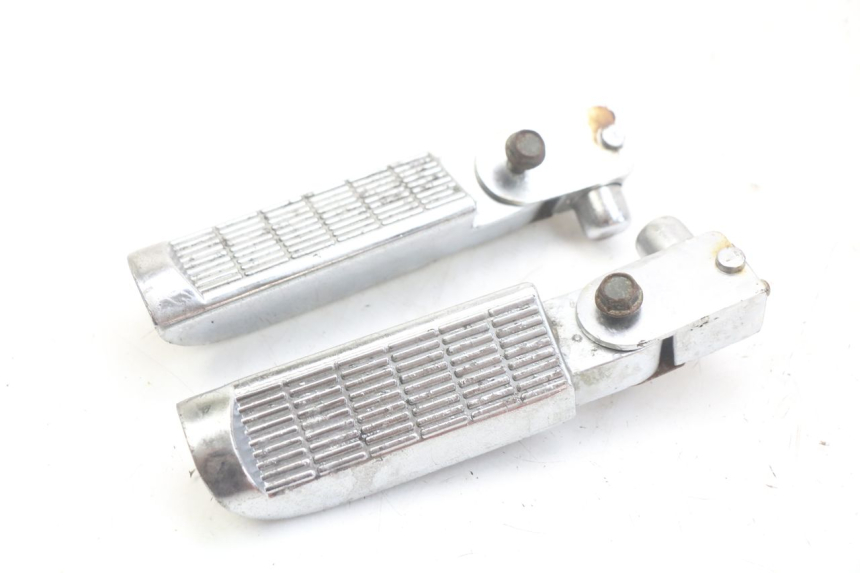 photo de FUSSRASTEN HINTEN RAZZO STEED 125 (2012 - 2018) - Hauptansicht