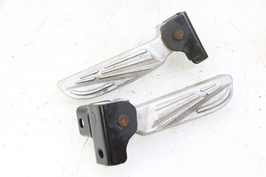 photo de FUSSRASTEN HINTEN SYM FIDDLE 3 III 50 (2014 - 2020) - Alternative Perspektive