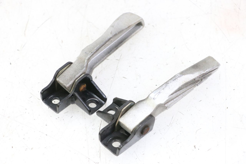 photo de FUSSRASTEN HINTEN SYM FIDDLE 3 III 50 (2014 - 2020) - Geprüftes Gebrauchtteil