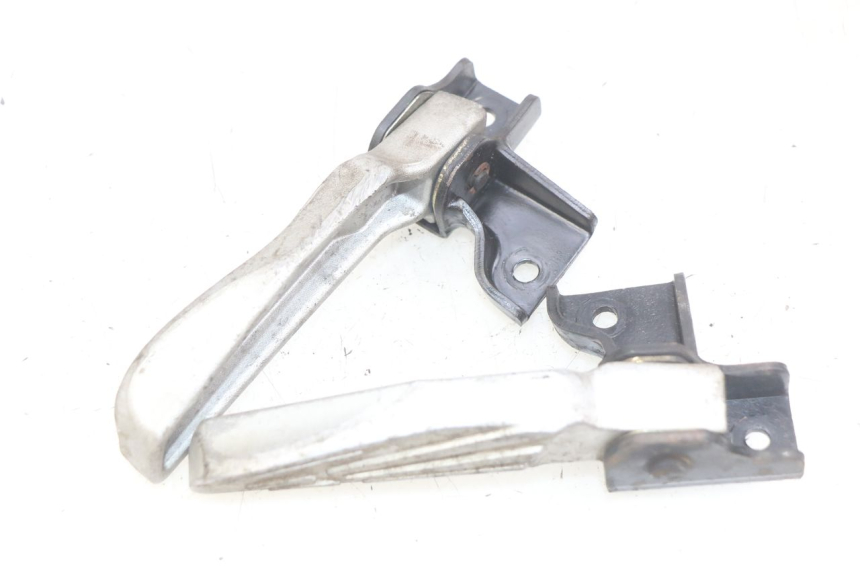 photo de PAAR FUßRASTENHALTER HINTEN SYM SYMPHONY 125 (2009 - 2015) - Detailansicht des Bauteils