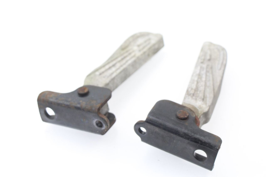 photo de FUSSRASTEN HINTEN SYM TONIK 125 (2010 - 2014) - Detailansicht des Bauteils