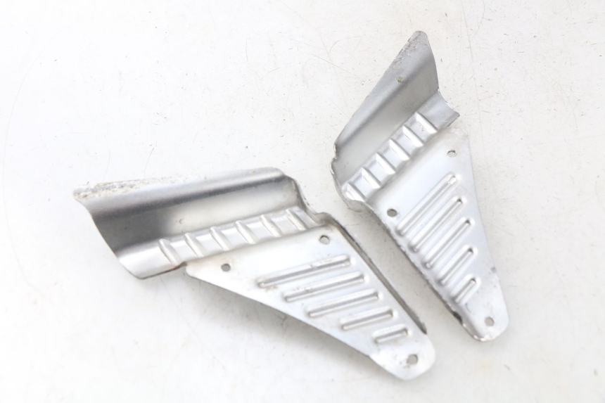 photo de FUSSRASTEN HINTEN BAOTIAN TRAVEL SPIRIT 50 (2010 - 2012) - Detailansicht des Bauteils