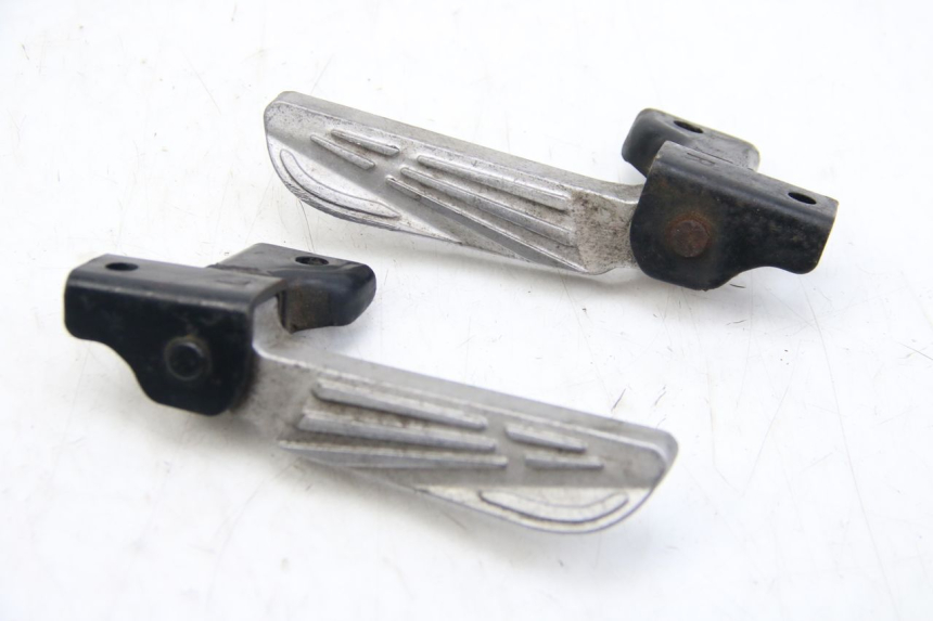 photo de PAAR FUßRASTENHALTER HINTEN PEUGEOT TWEET 4T 50 (2010 - 2014) - Hauptansicht