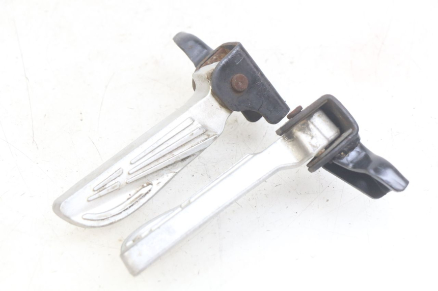 photo de PAAR FUßRASTENHALTER HINTEN PEUGEOT TWEET 4T 50 (2018 - 2022) - Oberflächenzustand und Material