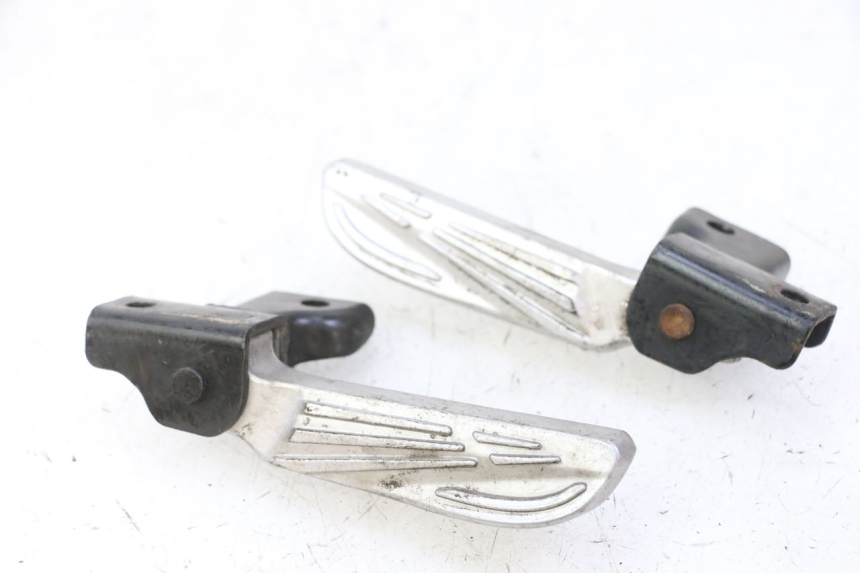 photo de PAAR FUßRASTENHALTER HINTEN PEUGEOT TWEET 4T 50 (2018 - 2022) - Hauptansicht