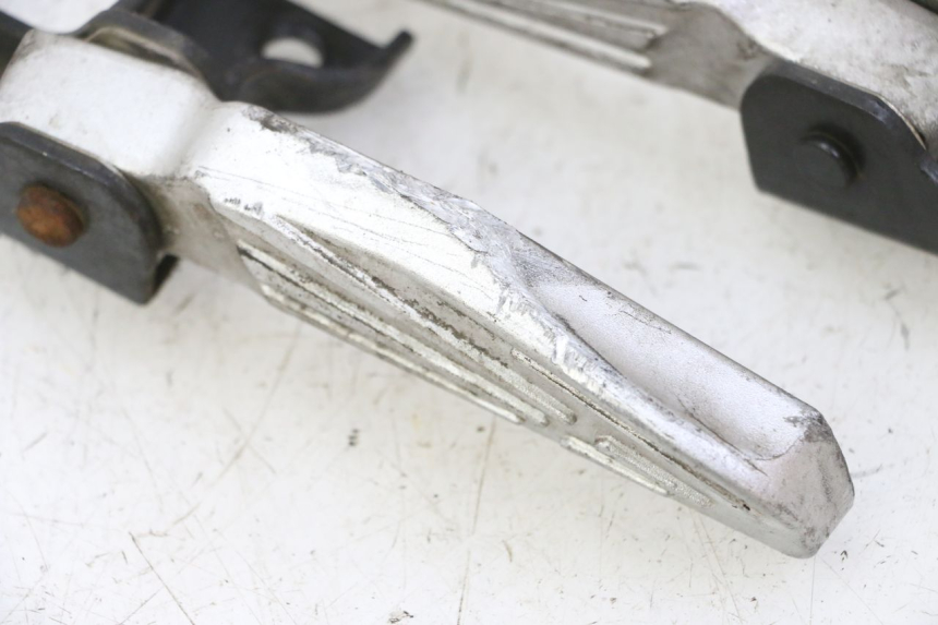 photo de PAAR FUßRASTENHALTER HINTEN PEUGEOT TWEET 4T 50 (2018 - 2022) - Gesamtansicht des Produkts