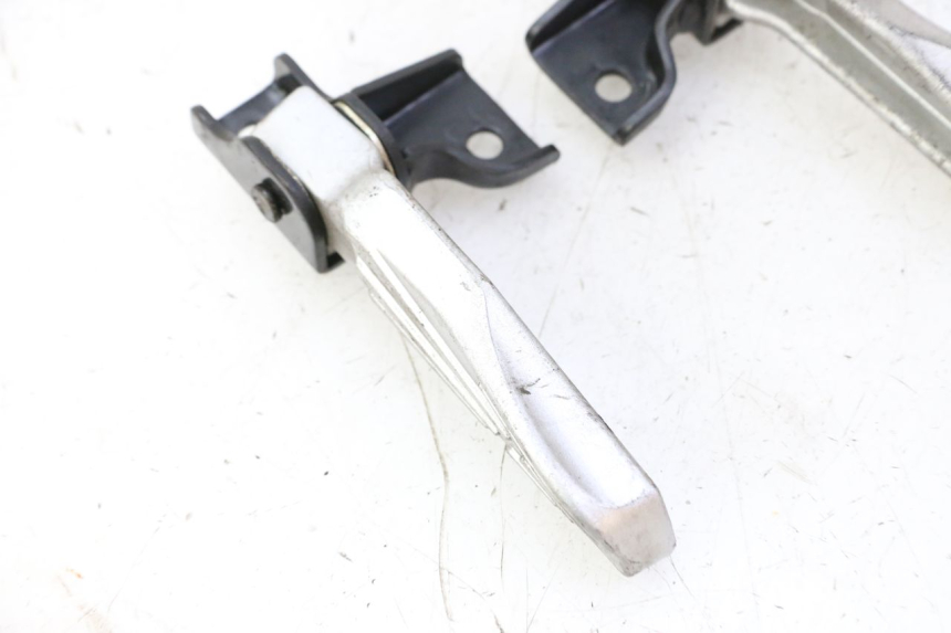 photo de FUSSRASTEN HINTEN PEUGEOT TWEET PRO CARGO 50 (2018 - 2022) - Zoom auf Gebrauchszustand