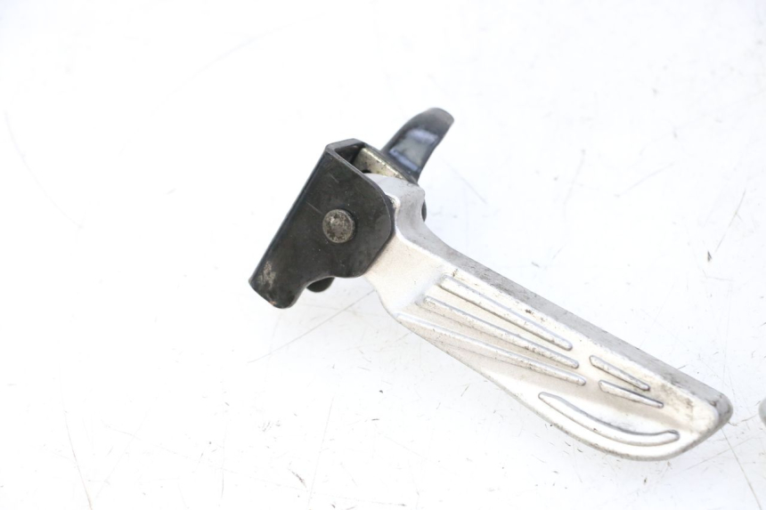 photo de FUSSRASTEN HINTEN PEUGEOT TWEET PRO CARGO 50 (2018 - 2022) - Oberflächenzustand und Material