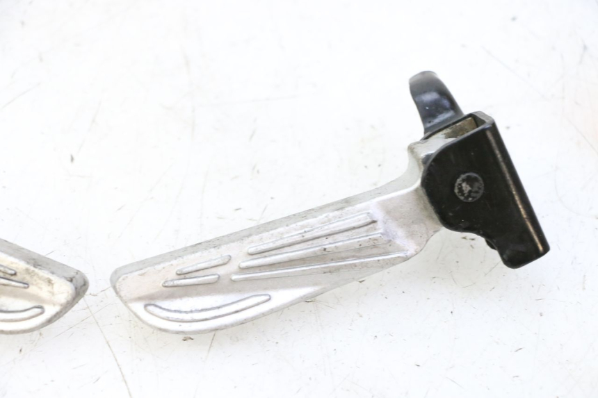 photo de FUSSRASTEN HINTEN PEUGEOT TWEET PRO CARGO 50 (2018 - 2022) - Geprüftes Gebrauchtteil