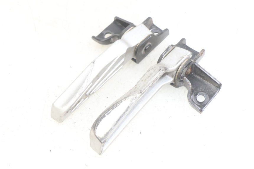 photo de PAAR FUßRASTENHALTER HINTEN PEUGEOT TWEET 125 (2018 - 2021) - Gesamtansicht des Produkts