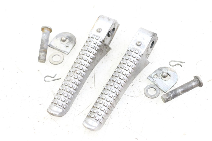 photo de FUSSRASTEN HINTEN PIAGGIO TYPHOON 50 (2000 - 2009) - Hauptansicht