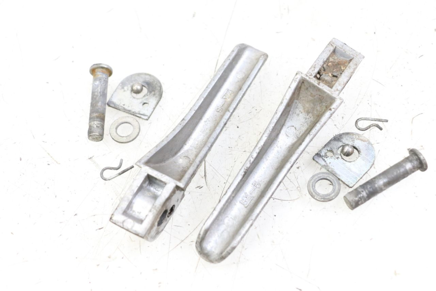 photo de FUSSRASTEN HINTEN PIAGGIO TYPHOON 50 (2000 - 2009) - Detailansicht des Bauteils