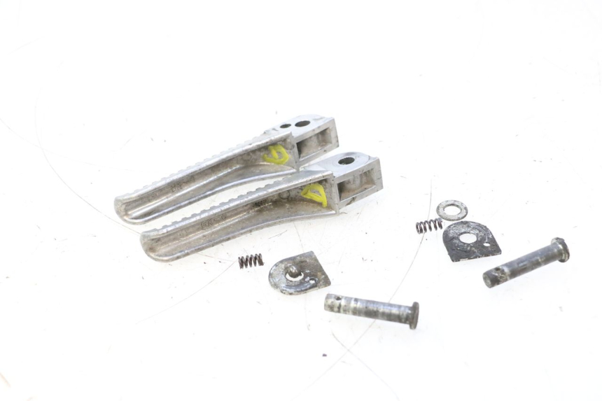 photo de FUSSRASTEN HINTEN PIAGGIO TYPHOON 50 (2000 - 2009) - Technische Nahaufnahme