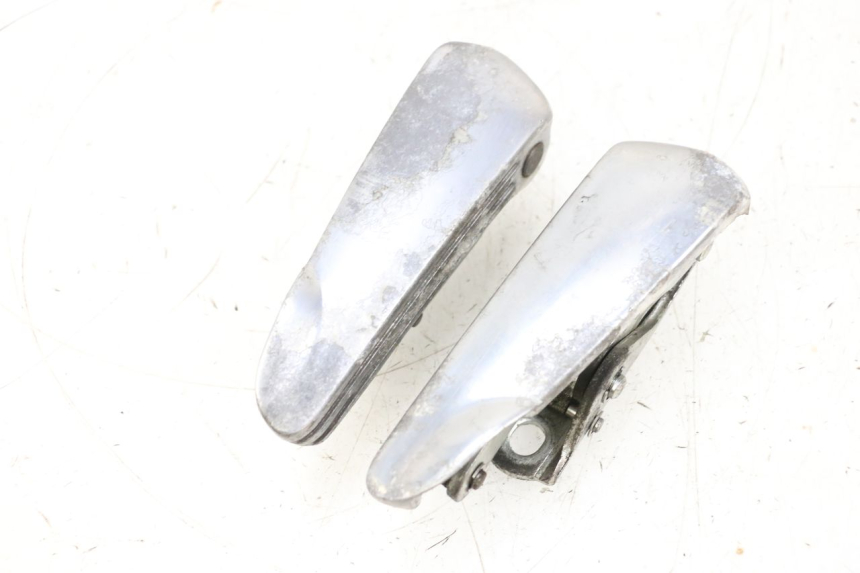 photo de FUSSRASTEN HINTEN PIAGGIO VESPA GTS SUPER IE 125 (2009 - 2016) - Kennzeichnungen und Originalreferenzen