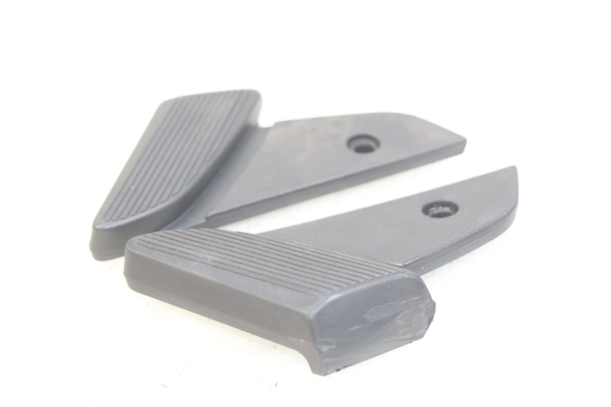 photo de PAAR FUßRASTENHALTER HINTEN PIAGGIO VESPA S 2T 50 (2007 - 2014) - Hauptansicht