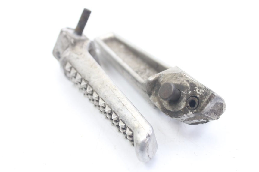 photo de PAAR FUßRASTENHALTER HINTEN HONDA VFR FI RC46 800 (1998 - 2001) - Zoom auf Gebrauchszustand