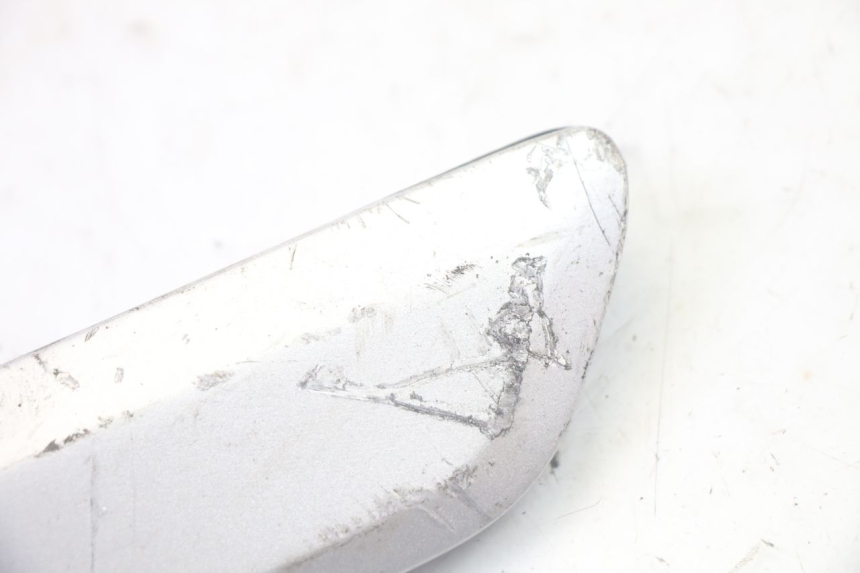 photo de PAAR FUßRASTENHALTER HINTEN YAMAHA X-CITY XCITY 125 (2007 - 2013) - Oberflächenzustand und Material