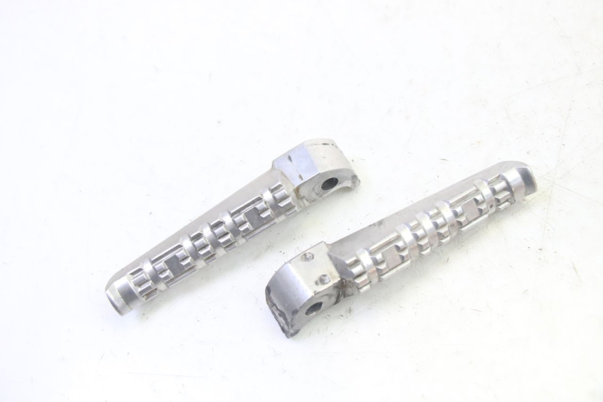 photo de PAAR FUßRASTENHALTER HINTEN YAMAHA X-MAX XMAX 125 (2010 - 2013) - Hauptansicht