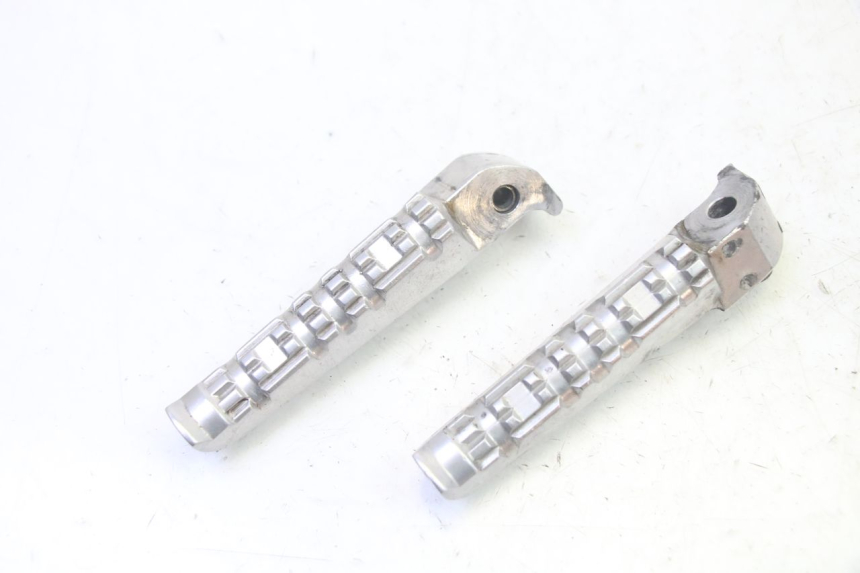 photo de PAAR FUßRASTENHALTER HINTEN YAMAHA X-MAX XMAX 125 (2010 - 2013) - Detailansicht des Bauteils