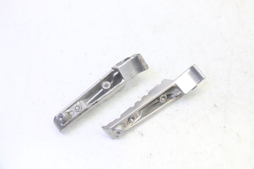 photo de PAAR FUßRASTENHALTER HINTEN YAMAHA X-MAX XMAX 125 (2010 - 2013) - Alternative Perspektive